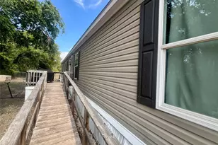 806 S 3rd St, Grandview, TX 76050 - Photo 12