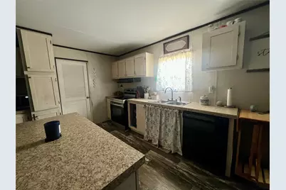 806 S 3rd Street #6, Grandview, TX 76050 - Photo 6