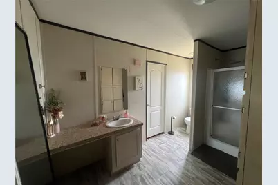 806 S 3rd Street #6, Grandview, TX 76050 - Photo 20