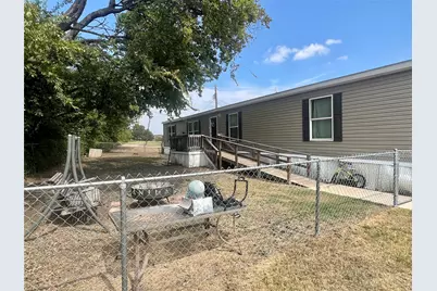 806 S 3rd Street #6, Grandview, TX 76050 - Photo 34