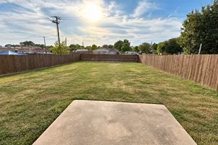 1105 Riley Dr, Garland, TX 75040 - Photo 20