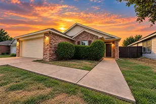 1105 Riley Dr, Garland, TX 75040 - Photo 2