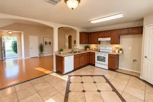 1105 Riley Dr, Garland, TX 75040 - Photo 6