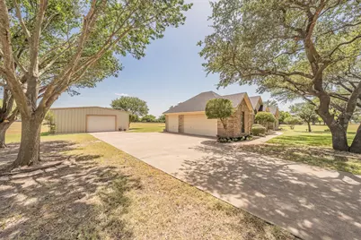 2305 Floyd Hampton Road, Crowley, TX 76036 - Photo 6