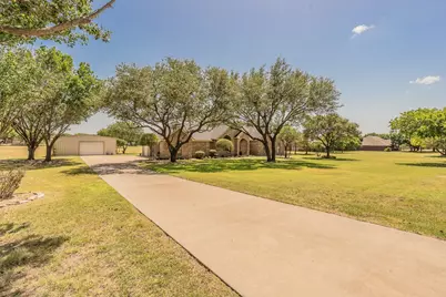 2305 Floyd Hampton Road, Crowley, TX 76036 - Photo 2