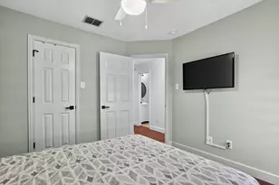 1347 Lake Forest Dr, Grand Prairie, TX 75052 - Photo 18
