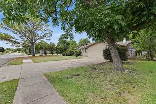 3001 Harvard St N, Irving, TX 75062 - Photo 28