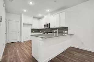 204 Venice Ave, Flower Mound, TX 75028 - Photo 10