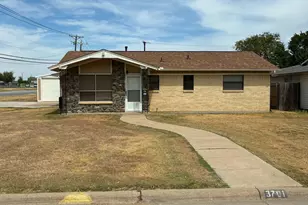 3701 Bluebell Dr, Everman, TX 76140 - Photo 2
