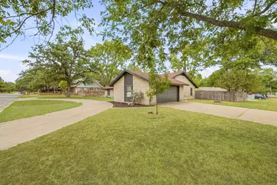 1190 N Charlotte Avenue, Stephenville, TX 76401 - Photo 4