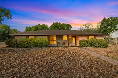 400 N Walnut Street, Waco, TX 76705 - Photo 1