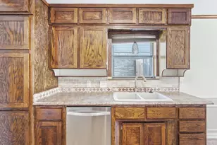 708 NW Sandra Ln, Burleson, TX 76028 - Photo 12
