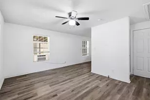 1916 Liberty St, Bonham, TX 75418 - Photo 8