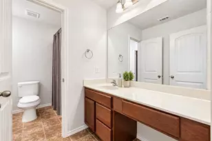 3428 Oceanview Dr, Denton, TX 76208 - Photo 2