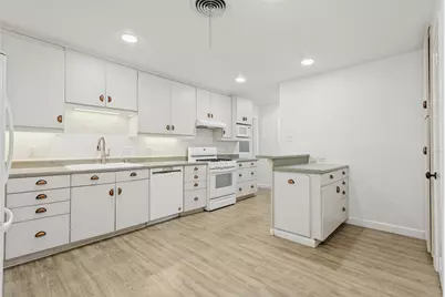 1818 Tyler Street, Denton, TX 76209 - Photo 8