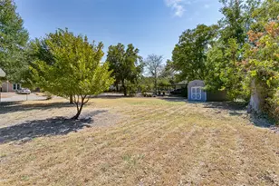 1818 Tyler St, Denton, TX 76209 - Photo 24