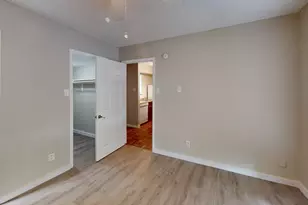 8110 Skillman St, Dallas, TX 75231 - Photo 6