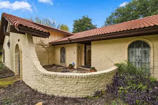 2201 Scarlet Ln, Grand Prairie, TX 75050 - Photo 6