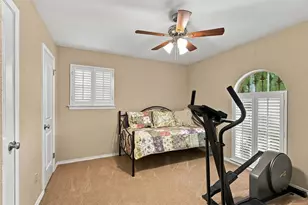 2201 Scarlet Ln, Grand Prairie, TX 75050 - Photo 30