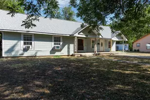 925 E Walnut St, Hillsboro, TX 76645 - Photo 2
