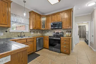 10617 Aquilla Trail, Waco, TX 76708 - Photo 6