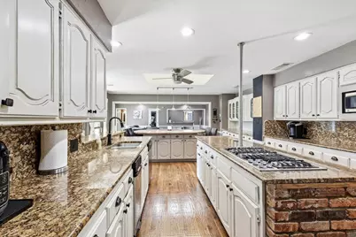 3801 Post Oak Road, Flower Mound, TX 75022 - Photo 18