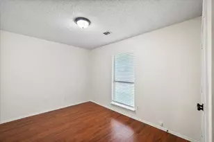 1124 Margie St, Burleson, TX 76028 - Photo 14