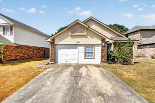 1037 Garden Trail, Mesquite, TX 75149 - Photo 1