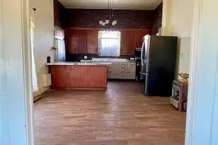 508 N 10th St, Ballinger, TX 76821 - Photo 6