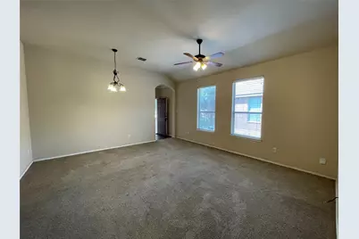 1430 Ravenwood Lane, Mansfield, TX 76063 - Photo 6