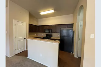 1430 Ravenwood Lane, Mansfield, TX 76063 - Photo 4