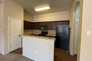 1430 Ravenwood Ln, Mansfield, TX 76063 - Photo 4