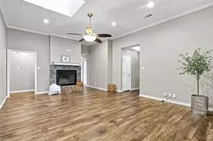 2708 Citadel Dr, Arlington, TX 76012 - Photo 6