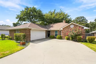 2708 Citadel Drive, Arlington, TX 76012 - Photo 1