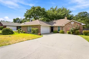 2708 Citadel Dr, Arlington, TX 76012 - Photo 32
