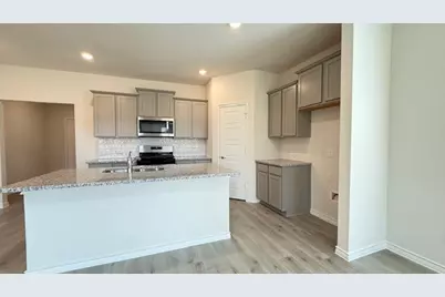 4821 Silver Vein Avenue, Aubrey, TX 76227 - Photo 12