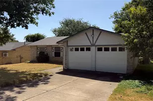910 Shenandoah Dr, Arlington, TX 76014 - Photo 1