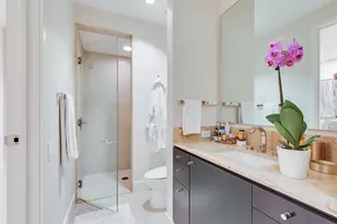 2408 Victory Park Ln, Dallas, TX 75219 - Photo 10