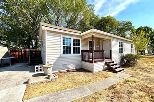 1415 Abelia St, Irving, TX 75061 - Photo 1