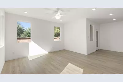 2509 Lost Maples Lane, Dallas, TX 75228 - Photo 14