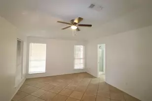 6100 Harwood Crossing Dr, Arlington, TX 76018 - Photo 18