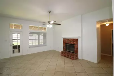 6100 Harwood Crossing Drive, Arlington, TX 76018 - Photo 4