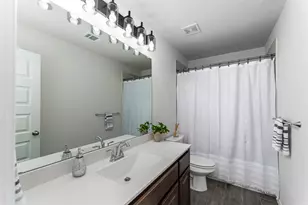 9921 Mescalbean Blvd, Fort Worth, TX 76036 - Photo 16
