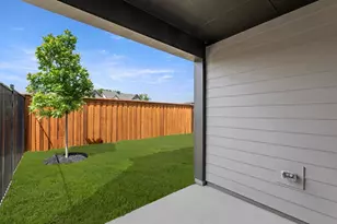2501 Lost Maples Ln, Dallas, TX 75228 - Photo 2