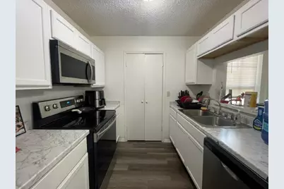 1745 Crest Grove Drive, Arlington, TX 76012 - Photo 6