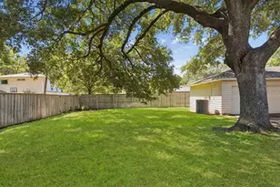 7066 Arboreal Dr, Dallas, TX 75231 - Photo 38