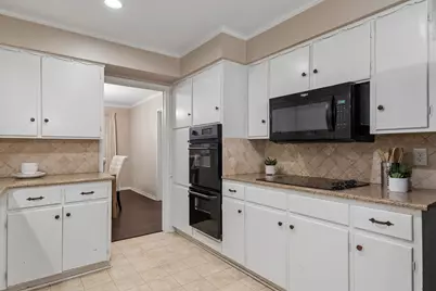 7066 Arboreal Drive, Dallas, TX 75231 - Photo 8