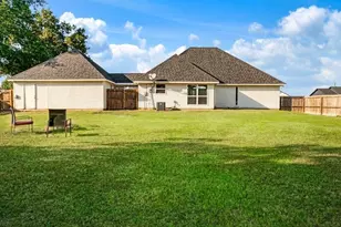 720 Daniel St, Blossom, TX 75416 - Photo 18