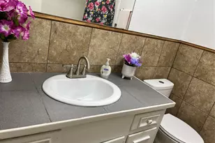 13515 Charcoal Ln, Farmers Branch, TX 75234 - Photo 6