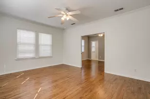 1622 Mistletoe Blvd, Fort Worth, TX 76104 - Photo 8